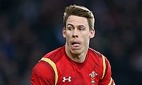 Liam Williams moves to right wing for Wales