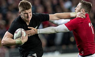Jordie Barrett scored the opening try for Hurricanes Jordie Barrett scored the opening try for Hurricanes