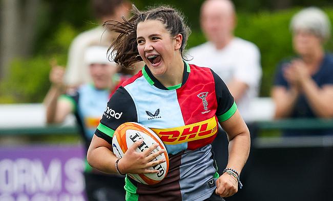 Parry in action for Harlequins in the PWR “I’ve got a smile on my face every time I play” - Harlequins rising star Sarah Parry